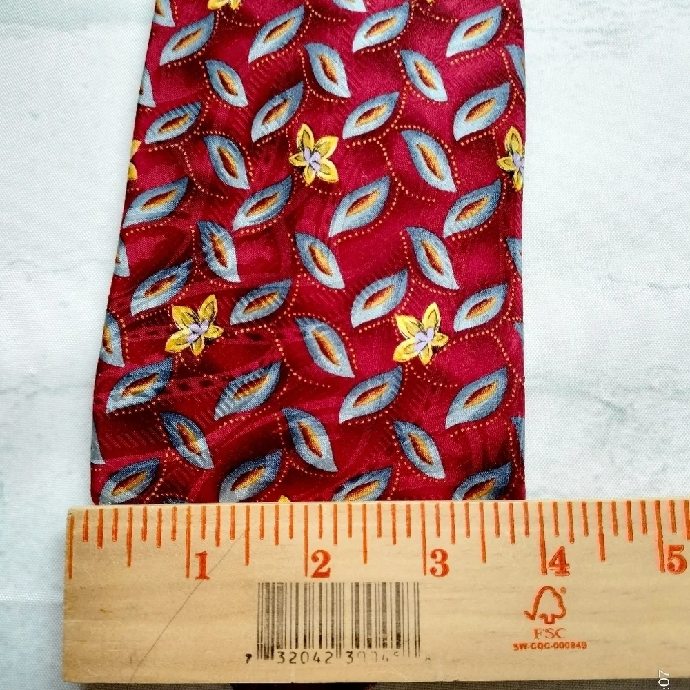 Robert Talbott Best of Class Necktie Tie Silk Red Yellow Flowers Leaf Classic T